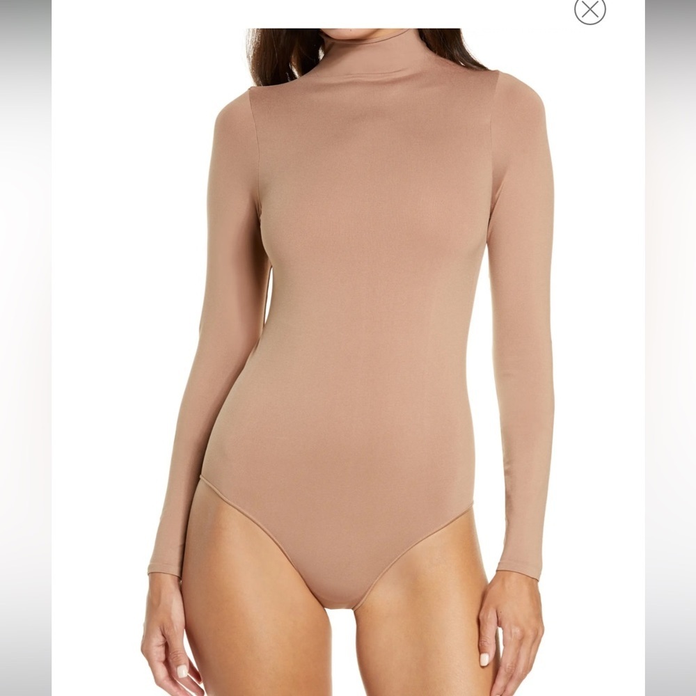 Essential Mock Neck Long Sleeve Bodysuit SKIMS. A11